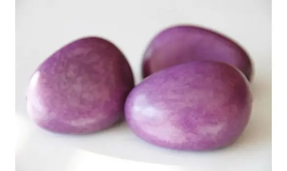 Noix de Tagua violet